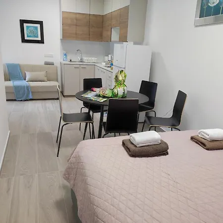 Apartman St. Lazaros 2 *