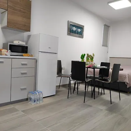 Apartman St. Lazaros 2 *