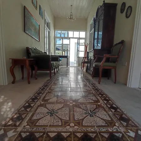 St. Lazaros 2 公寓 *